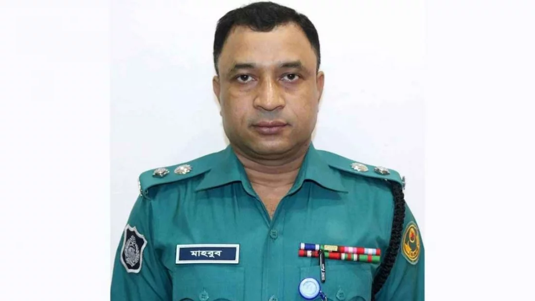 যুবদল নেতাসহ দুই হত্যা মামলার আসামিকে ফেনীর এসপি নিয়োগ